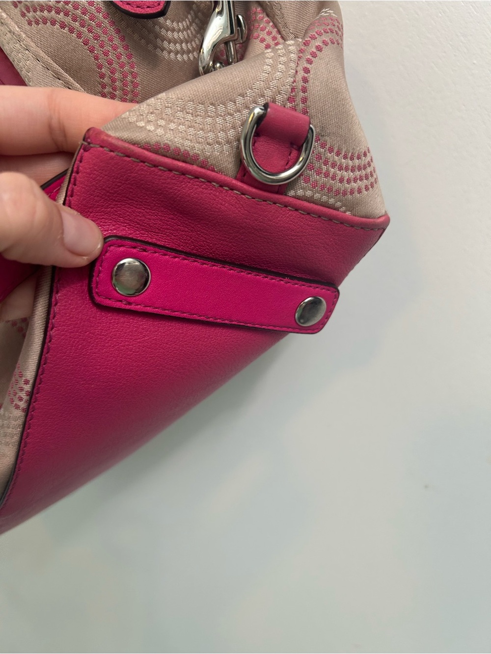 Coach Ashley dotted Op Art sateen satchel in khaki and hot pink with wallet - Picture 12 of 17